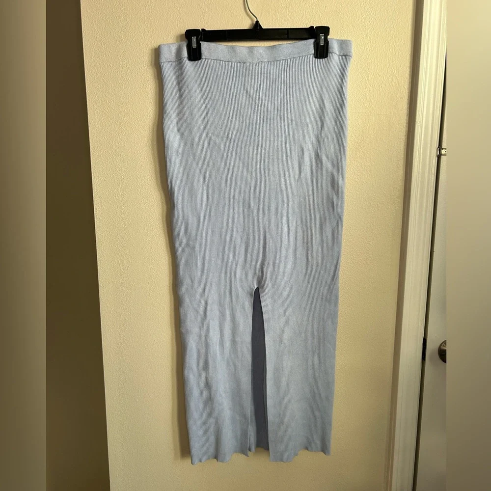 Olive + Oak Light Blue Ribbed Knitted Midi Skirt Back Slit Size XL
